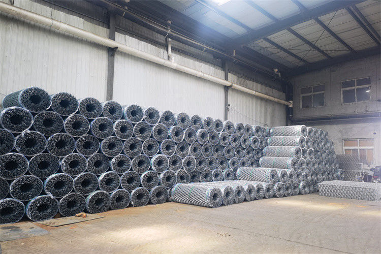 Hot Dip Galvanized Concertina Razor Bladed Barbed Wire Mesh Fences For Market