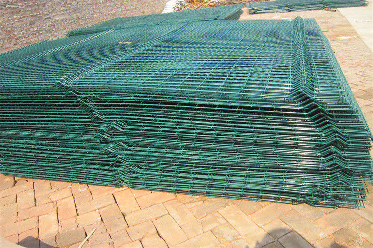 Factory Supply Galvanized / Stainless Steel BTO22 BTO-25 28 30 CBT 45 60 65 Barbed Diamond Welded Razor Wire Mesh Fence