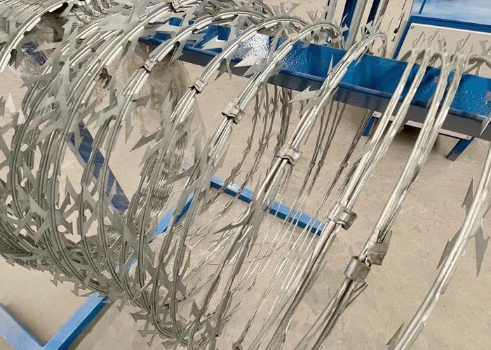 Powder Coated Welded Razor Custom Barbed Wire Fencing Fence Mesh 100X100mm Factory